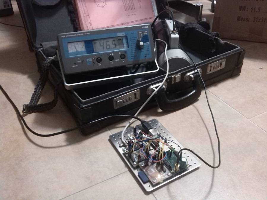gpsrl04a_small.jpg gpsrl04a_small.jpg