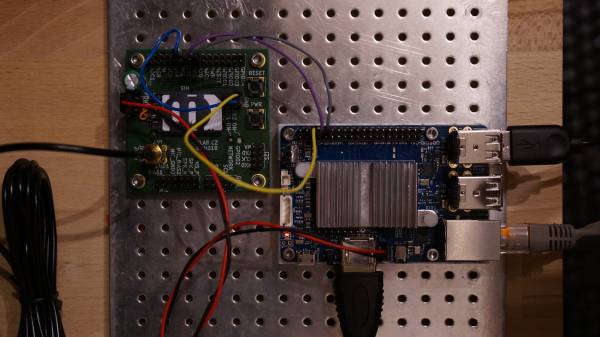 Modul GSM01B připojený k ODROID-C1+